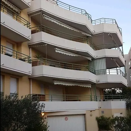 Apartment Jolie F2 Proche Commodites A 100 Metres De La Plage